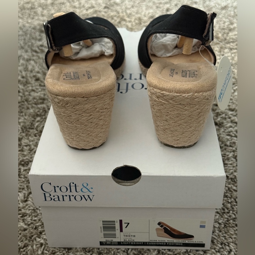 Croft & Barrow Black Espadrille Wedges - Picture 3 of 4